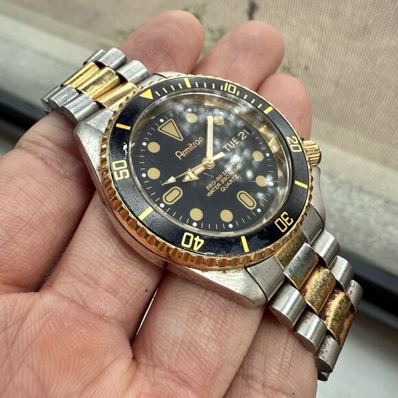 Vintage Armitron Pro All Sport Two-Tone Diver Black Dial Y143A Turtle Case Watch - Picture 3 of 9